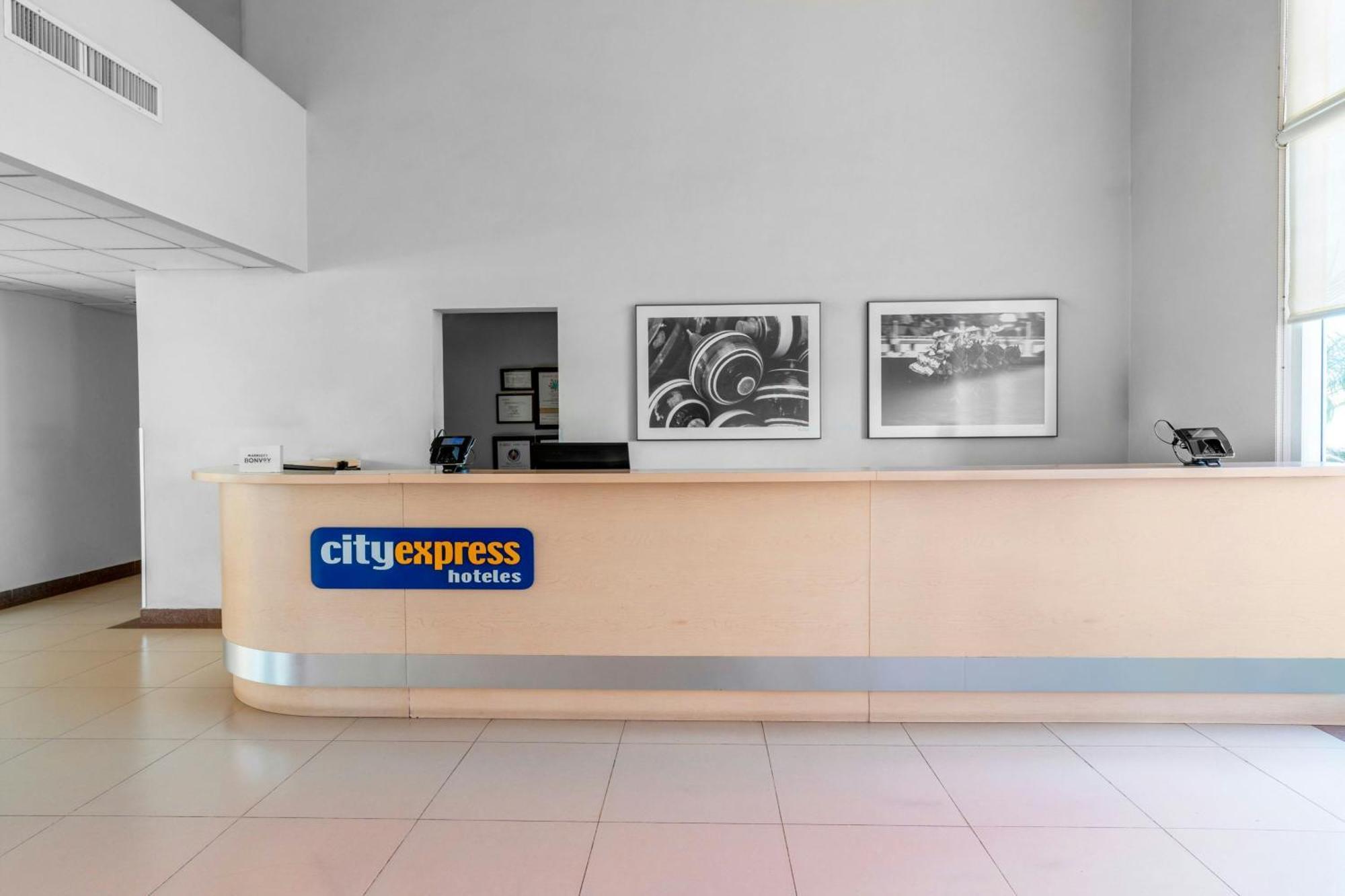 City Express By Marriott Aguascalientes Sur Ngoại thất bức ảnh